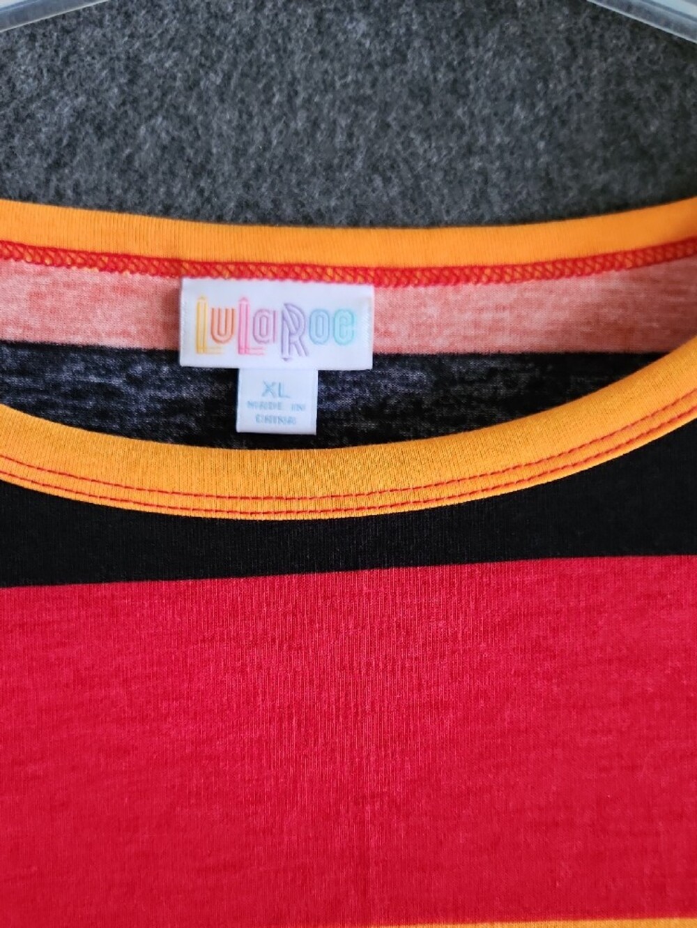 NWT LuLaRoe Fitted Gigi Top Multi Color Striped Short Sleeve Women's Size XL - Picture 2 of 7